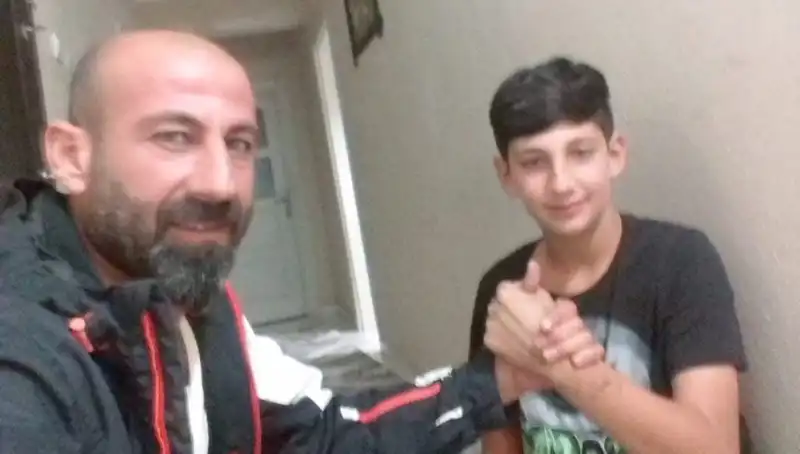 Çatı Tamiri Korkunç Bir Sonuçla Bitti: Baba ve Oğul Kaza Geçirdi!