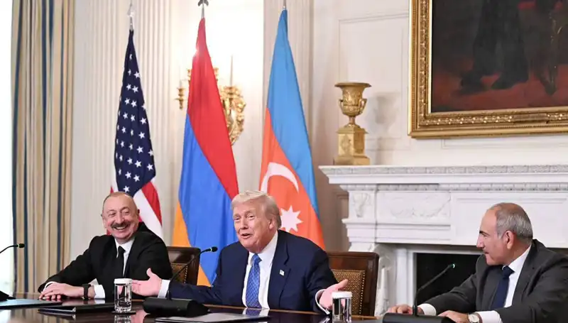 Aliyev'den Ermenistan’a Sarsıcı Anayasa Çağrısı: Zaman Kaybetmenin Anlamı Nedir?