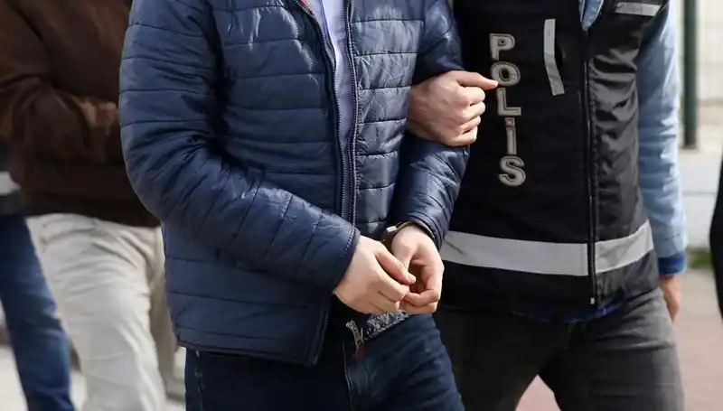 İstanbul ve Ankara'da Sahte İçki Soruşturmasında 52 Şüpheli Tutuklandı