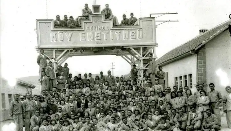 17 Nisan: Köy Enstitüleri'nin Kuruluş Yıldönümü ve Anlamı