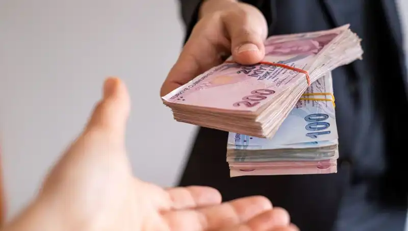 Nisan 2025'te Faizsiz Kredi Almanın Yolları: Hangi Banka Ne Kadar Veriyor?