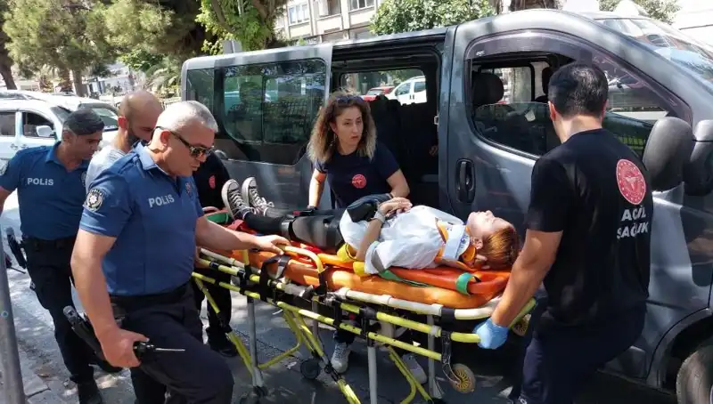 Samsun'da Minibüs Kamyona Çarptı: Olayda Yaralılar Var mı?