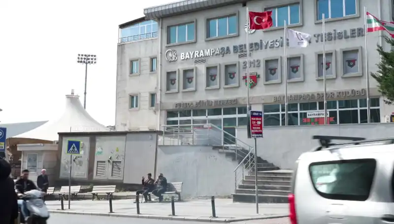 Arda Turan Spor Kompleksi'nin Otoparkında Mevsimsel Taşkın!