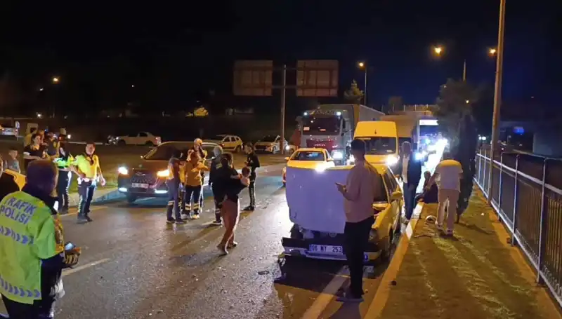 Otoyolda Geri Dönüş Faciası: İki Çocuk ve İki Yetişkin Yaralandı