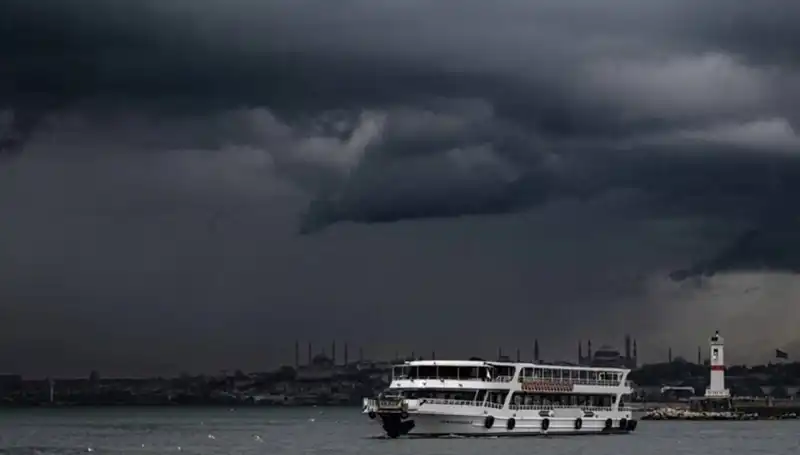 İstanbul ve Çevresinde Sağanak Yağış Alarmı: Hazırlığınızı Yapın