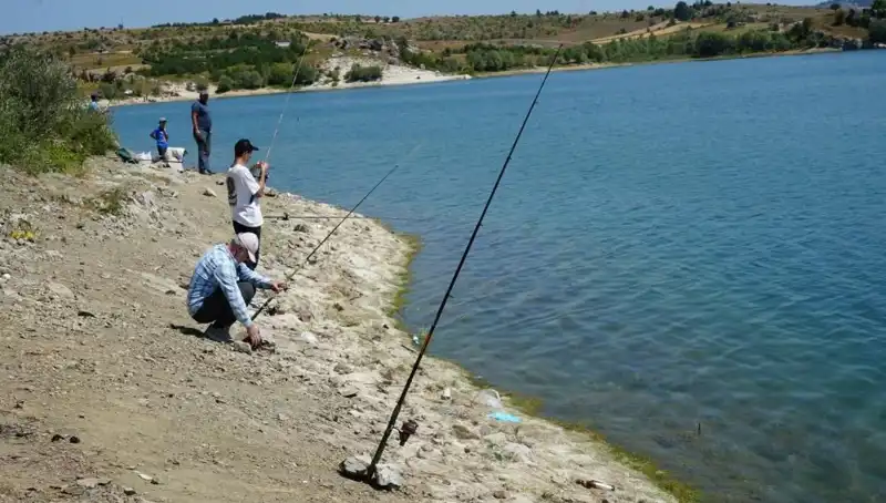 Kafesler Patladı, İstanbul Barajına Akın Edenlerin Sayısı Giderek Artıyor