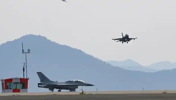 Güney Kore'de Savaş Uçağının Yanlış Bombardımanı: Köyde 7 Yaralı