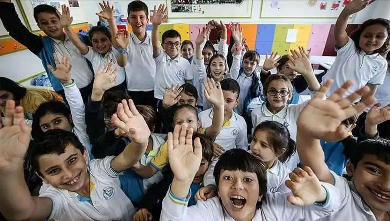 9 Günlük Tatil Sonrası Okullar Yeniden Açılıyor: Velileri Neler Bekliyor?