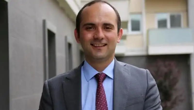 Anayasa Mahkemesi, Tayfun Kahraman’a Yönelik Kararıyla Dikkatleri Üzerine Çekti