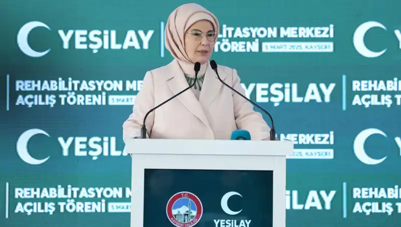 Emine Erdoğan, Bağımlılıkla Mücadelede Umut Verici Mesajlar Paylaştı