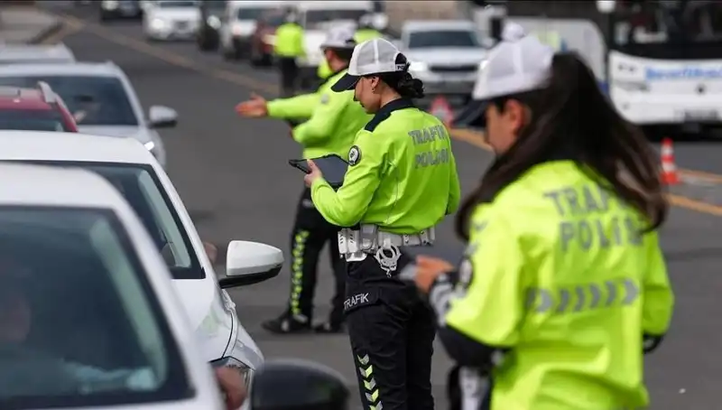 Türkiye Trafiğinde Bir Haftada Binlerce Sürücüye Cezalar Kesildi