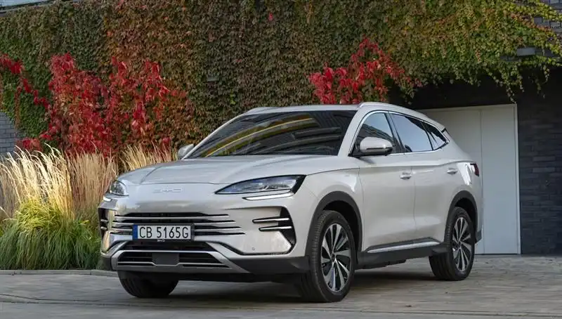 BYD'nin Büyüme Hızı Düşüşe Geçti: Elektrikli Araç Pazarındaki Son Durum Ne?