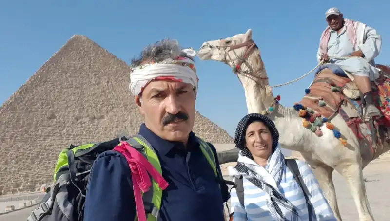 Şırnaklı Çiftin İneklerle Dünyayı Gezen Sıra Dışı Hikayesi