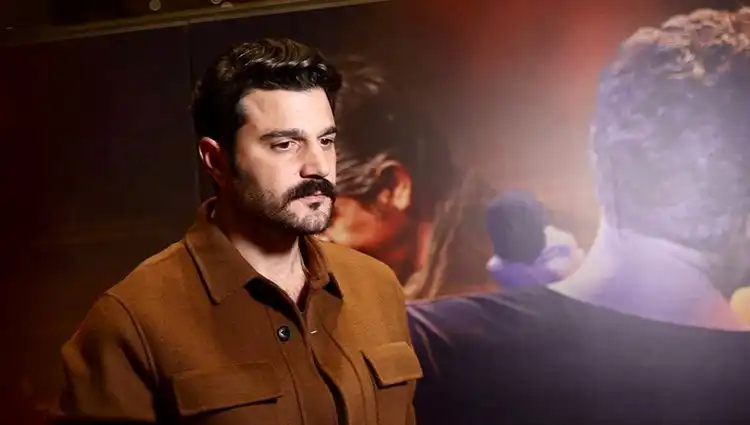 Murat Göğebakan: Kalbim Yaralı Filminin Oyuncuları ve Hikayesi